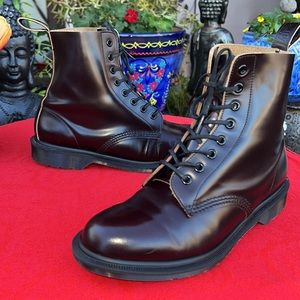🏴󠁧󠁢󠁥󠁮󠁧󠁿 Dr. Martens Cordovan MIE Vintage 1460 Leather Boots UK 7